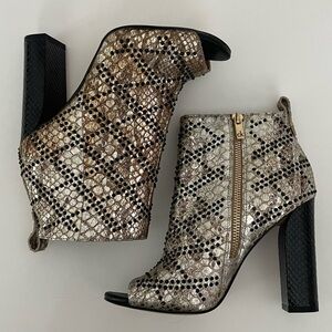 NEW!! Calvin Klein Jules Snakeskin Bootie!! Rhinestone studded